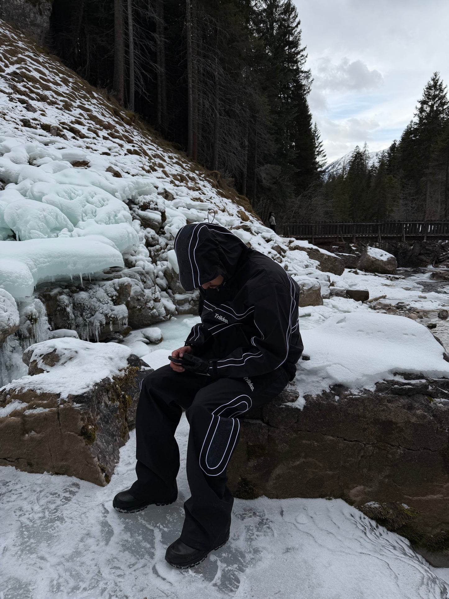 ARABIC WATERPROOF SHELL PANTS