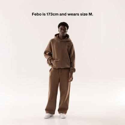 BROWN CORE SWEATPANTS