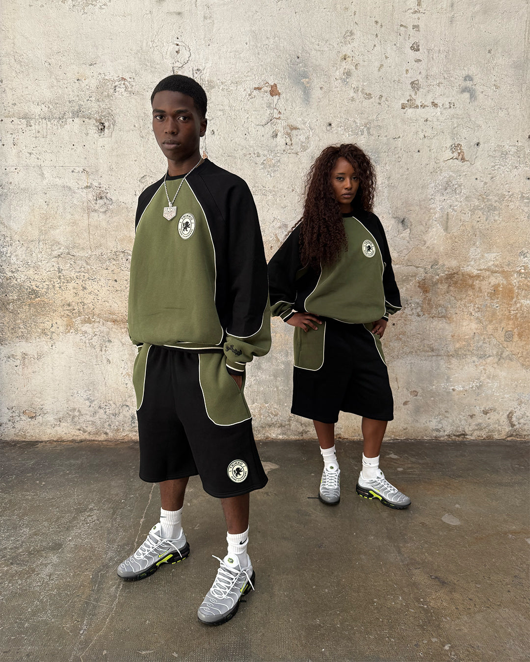 REGIMENT CREWNECK